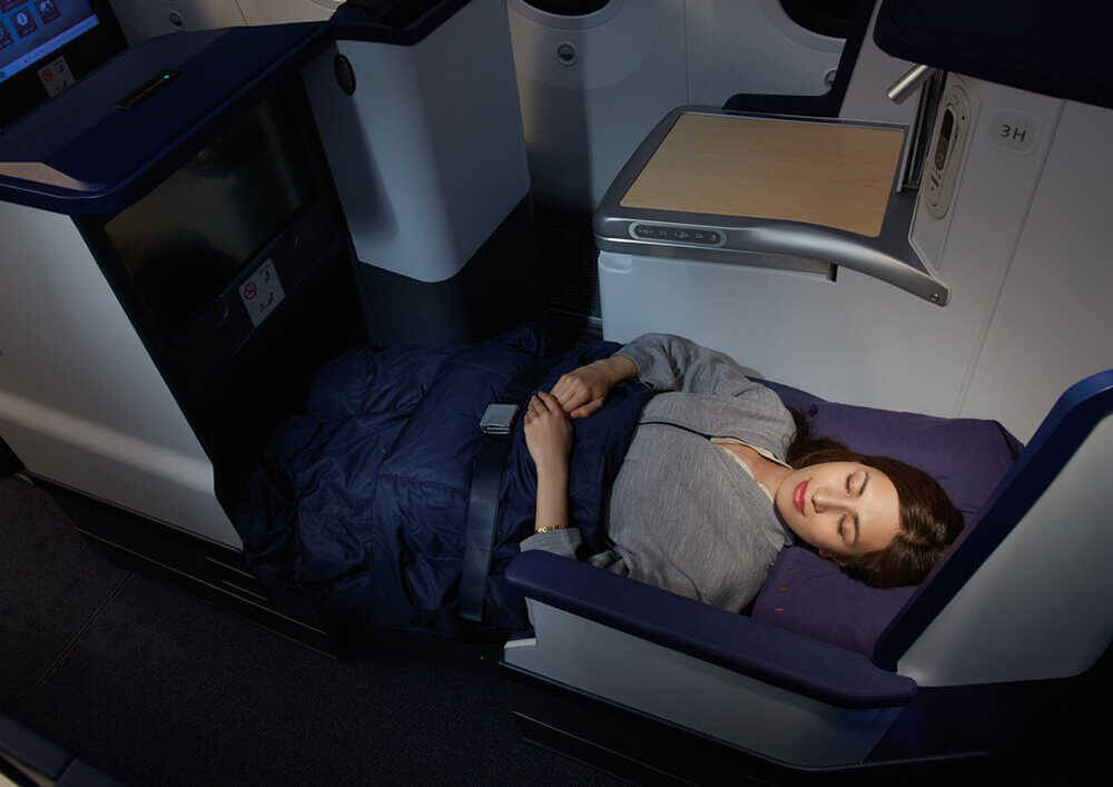 海の恵みと大地の神秘を巡る！ 西オーストラリア州の美食クルーズ＆絶景の奇岩群を満喫