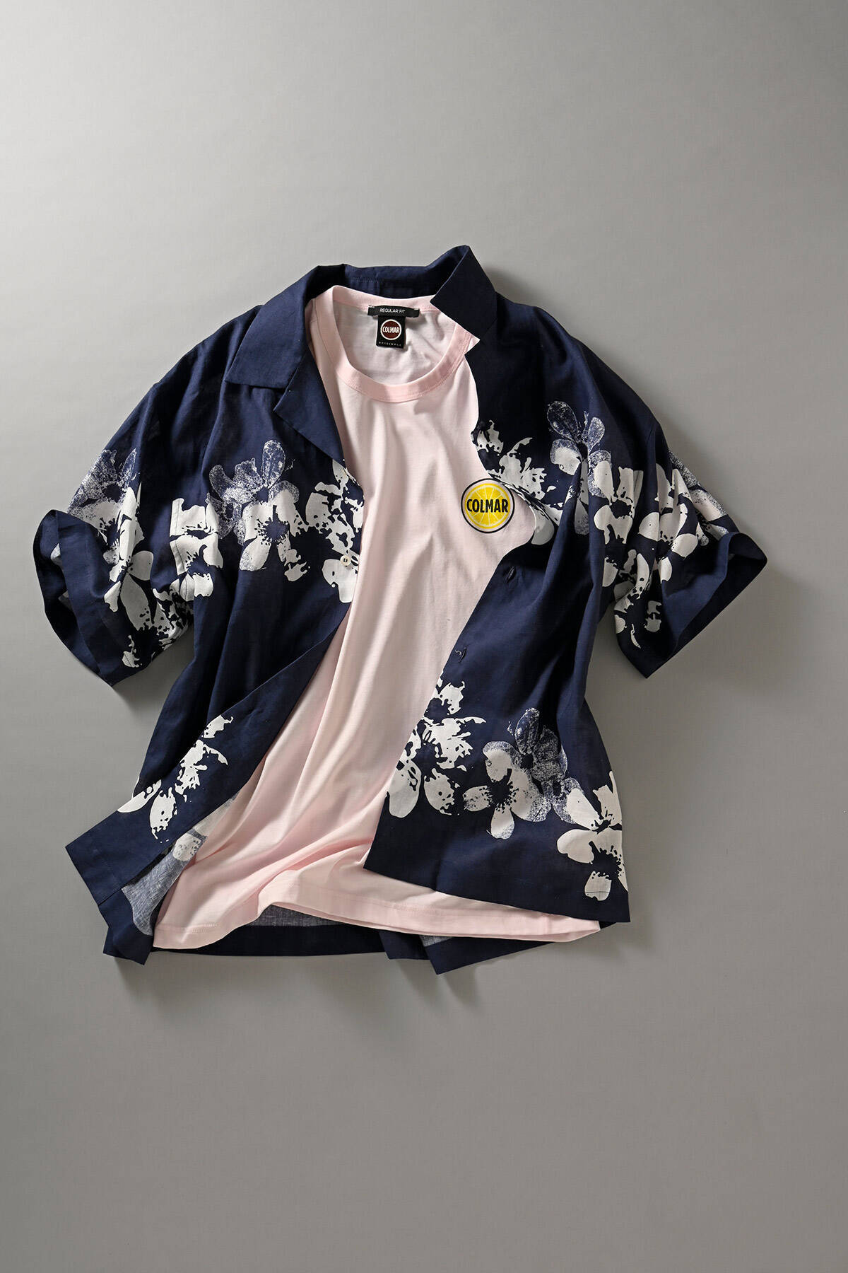 夏着こなしがだらしなく見えないポイントはコレ！Tシャツをオープンカラーシャツに合わせる【Part1】