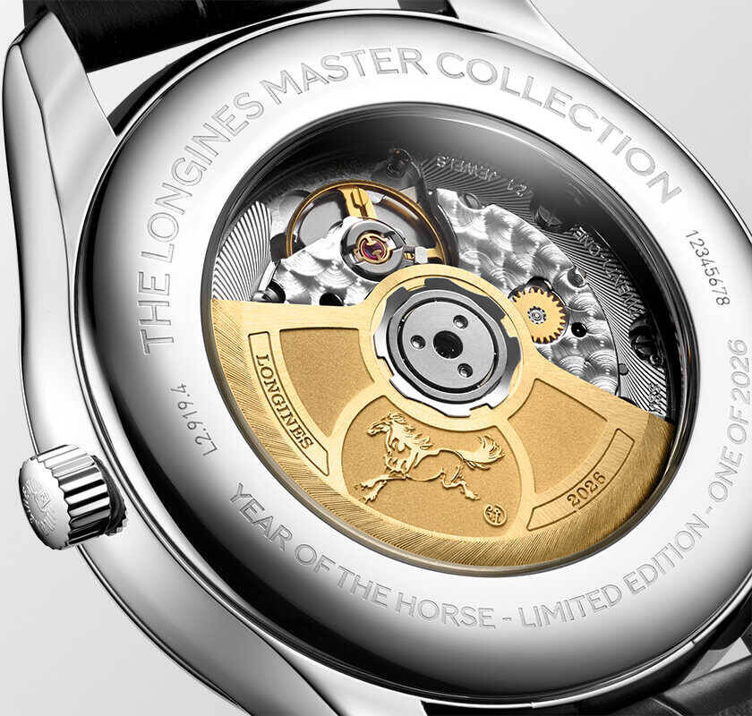【限定2026本】〈ロンジン〉の新作は、ローター上で馬が疾走する特別モデル！