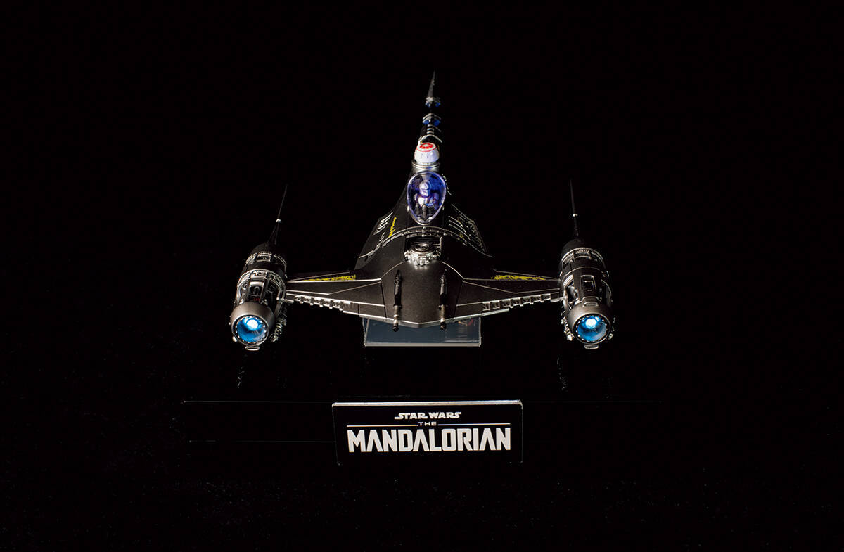 スター・ウォーズに登場するビークルに魅せられたコレクターによるXウイングなどのカスタムコレクション【後編】