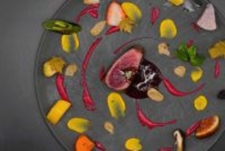 アレが食べたいからこの店へ！感性溢れるお料理とアートを融合させたセンスに驚く！