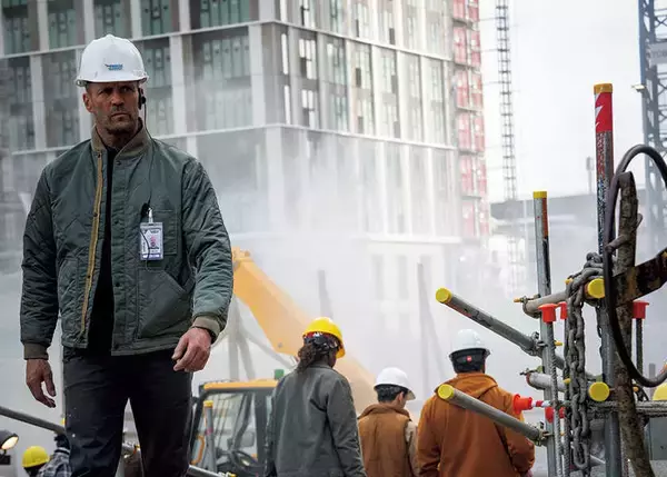 見逃せない人気スターの最新作！『ワーキングマン』、ステイサム×スタローンが贈る静かなる男の最強アクション！