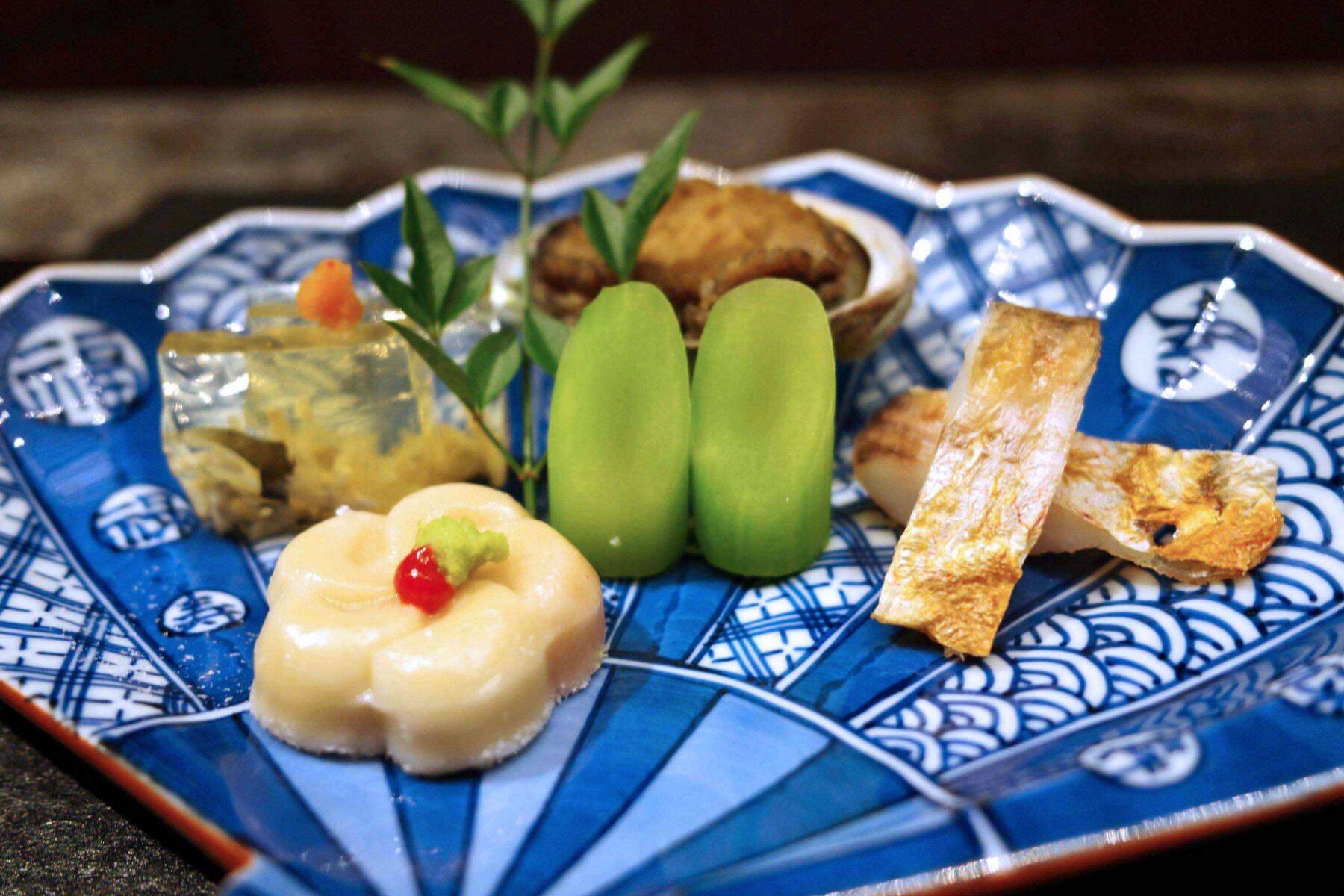 アレが食べたいからこの店へ！“旭日双光章”受賞の料理人による、旬の会席料理を食べ尽くす！