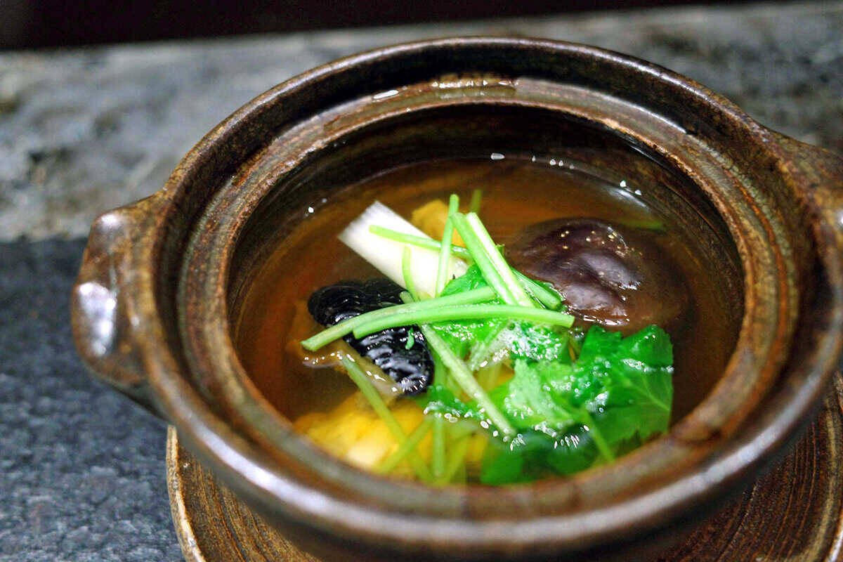 アレが食べたいからこの店へ！“旭日双光章”受賞の料理人による、旬の会席料理を食べ尽くす！