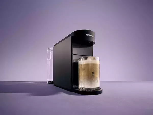 “一杯の完成度”が日常を変える！ 〈ネスプレッソ〉が提案する新しいコーヒー体験『ヴァーチュオ アップ』
