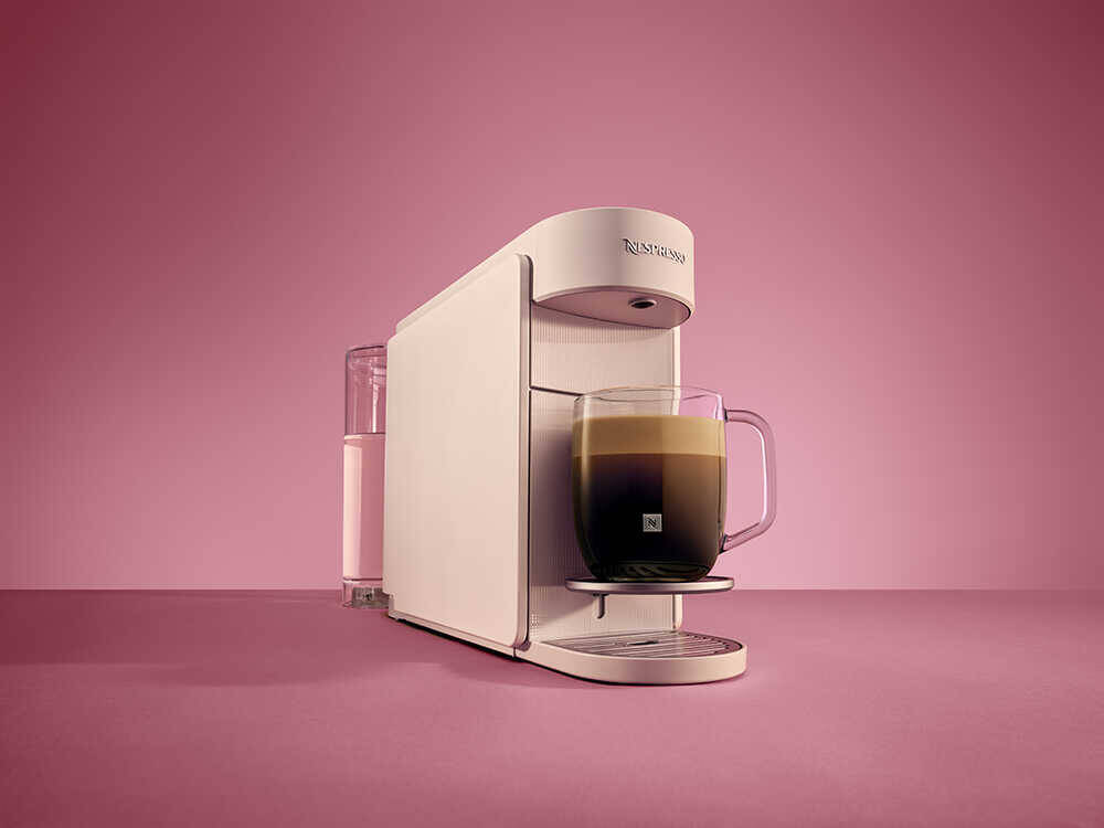 “一杯の完成度”が日常を変える！ 〈ネスプレッソ〉が提案する新しいコーヒー体験『ヴァーチュオ アップ』