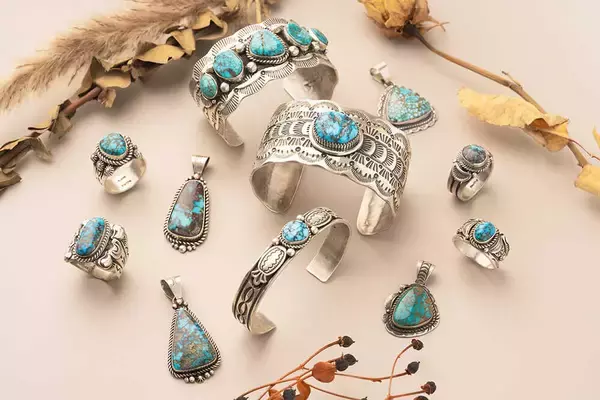 伊勢丹新宿店メンズ館でポップアップを開催！〈LFC by ジョー・ダン・ロウリー〉の天然ターコイズで春スタイルを格上げ！