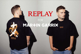 Tシャツコーデのマンネリ解消に！ 〈リプレイ〉×マーティン・ギャリックスの限定Tシャツコレクション！