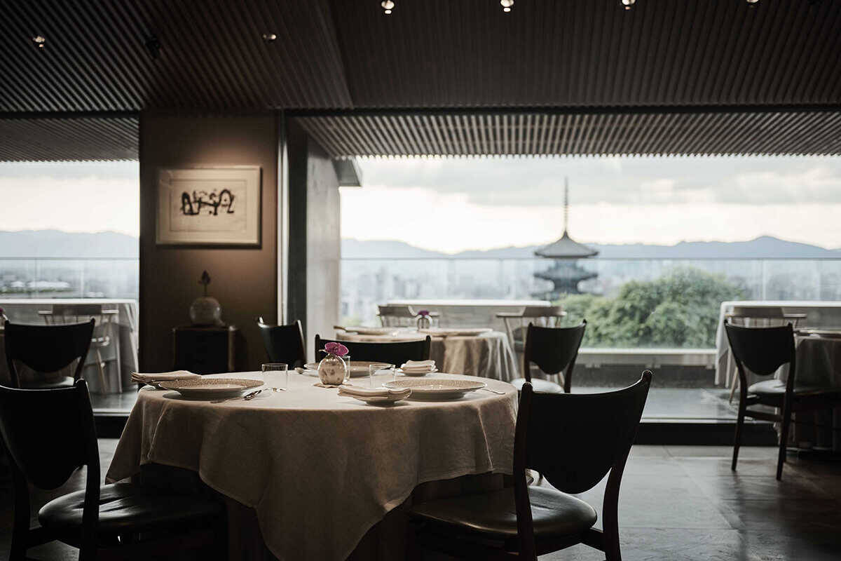 アレが食べたいからこの店へ！まるで絵画を見ているような、京都の絶景の中で贅沢フレンチ！