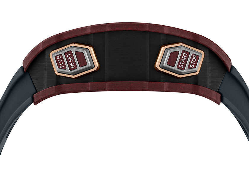 サッカー好きが気になる!?〈リシャール・ミル〉の革新的技術が搭載された、限定タイムピース！