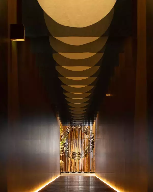 はまだふくこの発見！ 料理とお酒のベストマッチング！丁寧で絶妙な職人技を楽しみながら、極上の鉄板焼きと寿司を堪能！