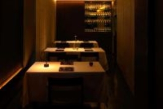 アレが食べたいからこの店へ！圧巻の前菜からはじまる、隠れ家イタリアンへ彼女と！