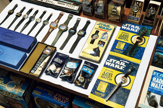 スター・ウォーズのコレクターの貴重なものを拝見！こだわりの時計コレクション