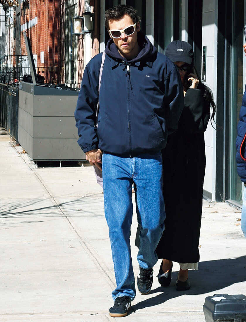 セレブのお気に入りブランドの正体！【オーランド・ブルーム】＆【ハリー・スタイルズ】の愛用ブランドは、〈プラダ〉のブルゾン！