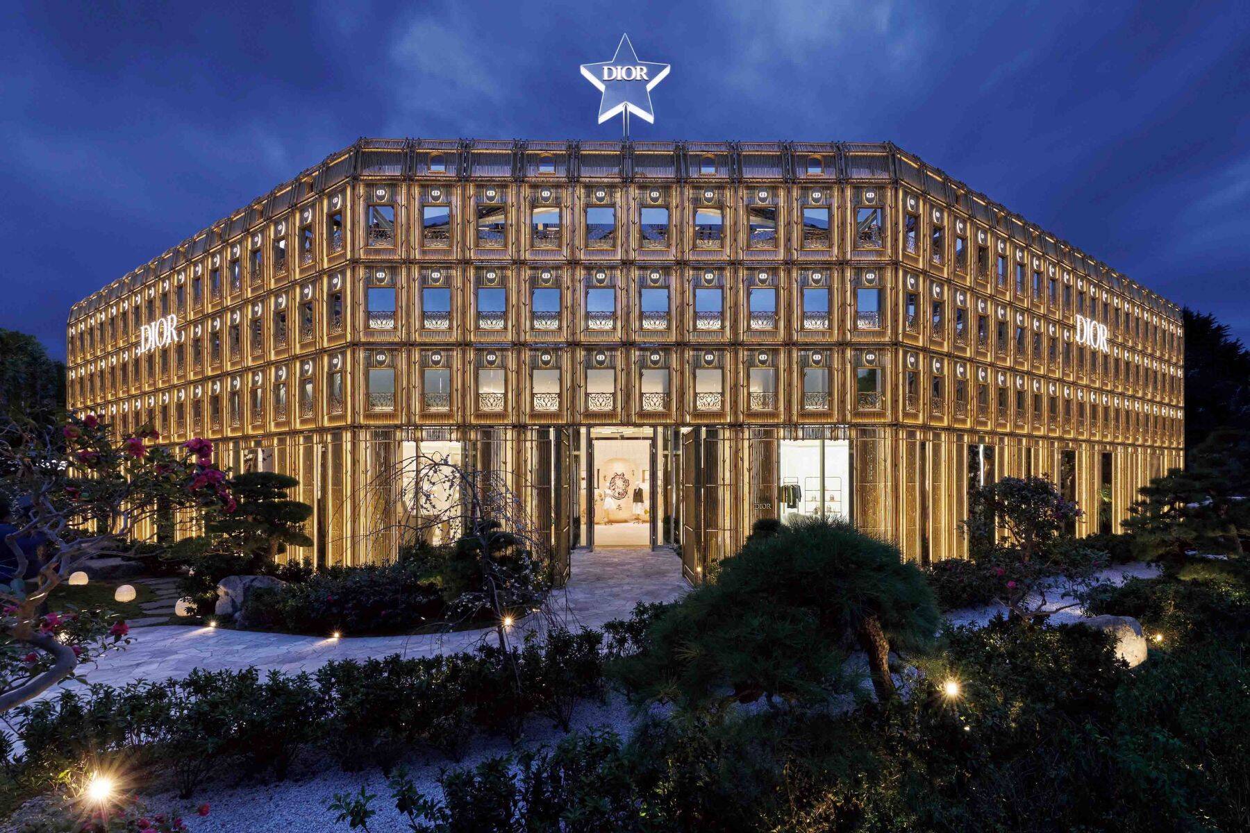 ハートに火をつけて！ラグジュアリーに浸る、夢のような〈ディオール〉の世界で極上スイーツ！