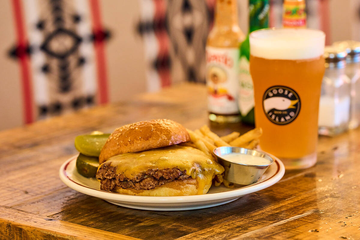 肉本来の旨さを味わえる、スマッシュバーガーのおすすめ店14【パート2】