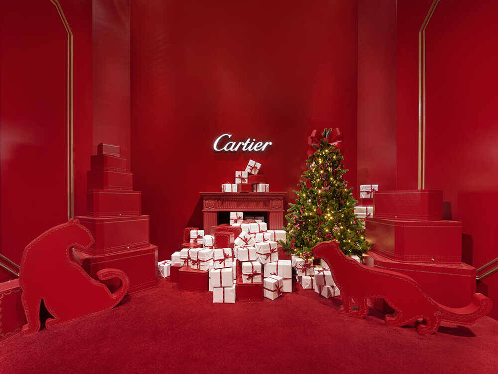 〈カルティエ〉で体感する、“贈る”ことの豊かさ！ ホリデーポップアップで出会う、パンテールが導く魔法の時間
