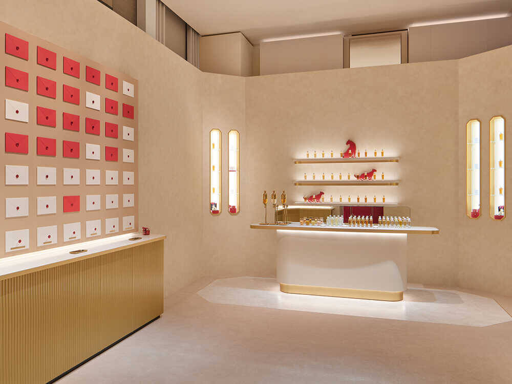 〈カルティエ〉で体感する、“贈る”ことの豊かさ！ ホリデーポップアップで出会う、パンテールが導く魔法の時間