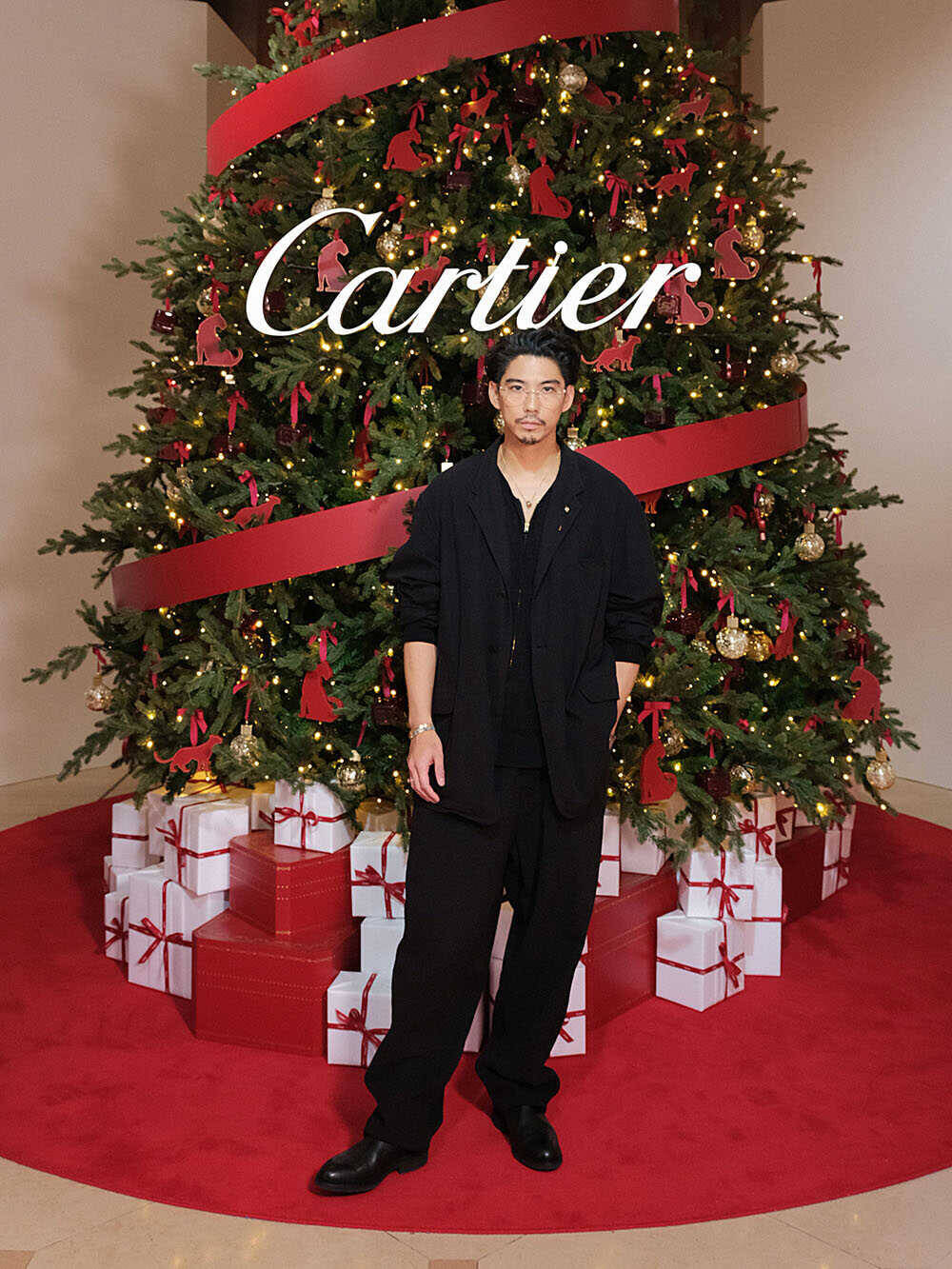 〈カルティエ〉で体感する、“贈る”ことの豊かさ！ ホリデーポップアップで出会う、パンテールが導く魔法の時間