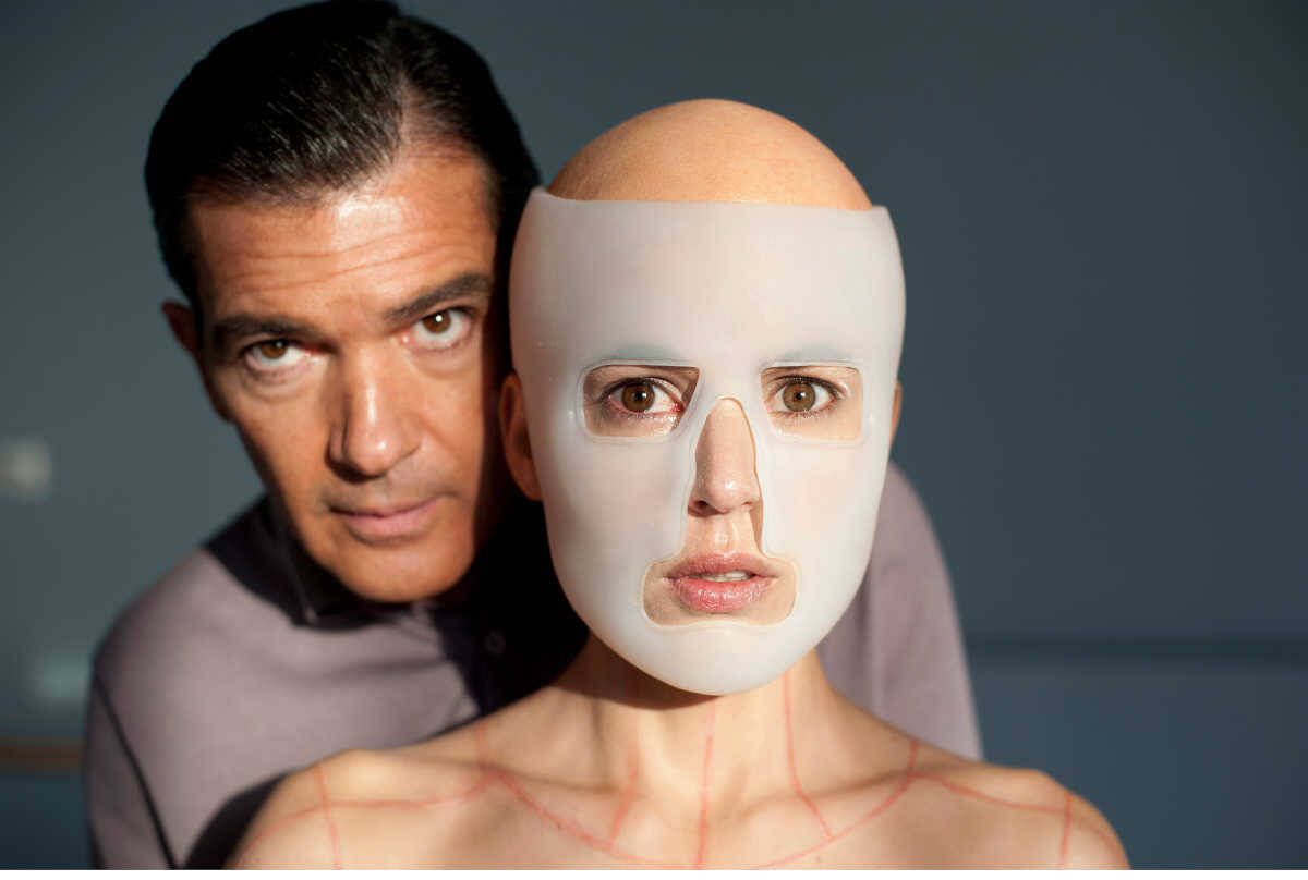 【まとめ】思わず背筋が凍る! 大人でも怖〜い映画23選！《再配信》