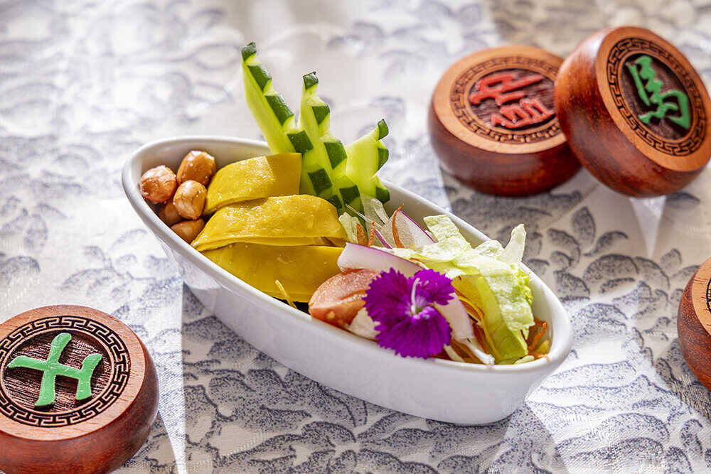 歴史ロマンを舌で楽しむ! 大人のための〈ヒルトン東京〉“三国志”チャニーズアフタヌーンティー！