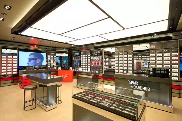 『レイバンストア 渋谷』がカスタム＆体験型空間へとリニューアルオープン！