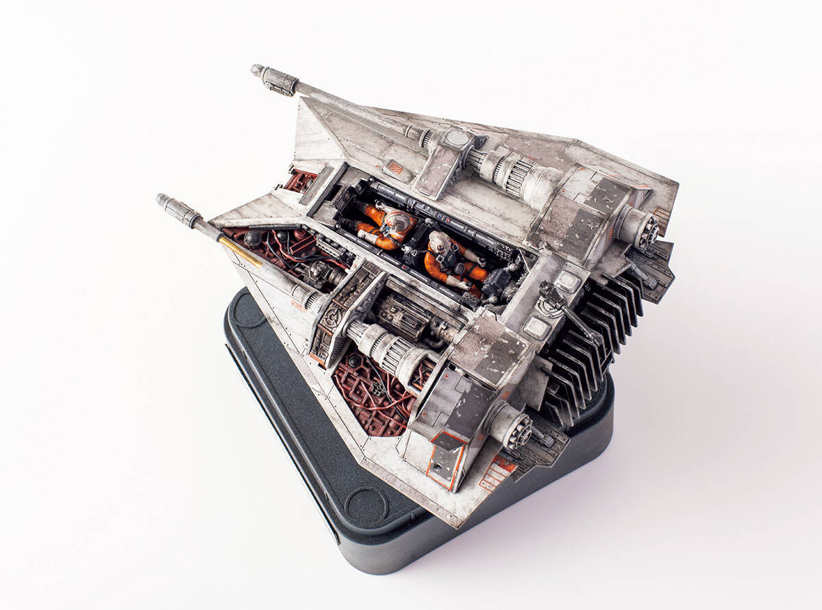スター・ウォーズに登場するビークルに魅せられたコレクターによるXウイングなどのカスタムコレクション【前編】