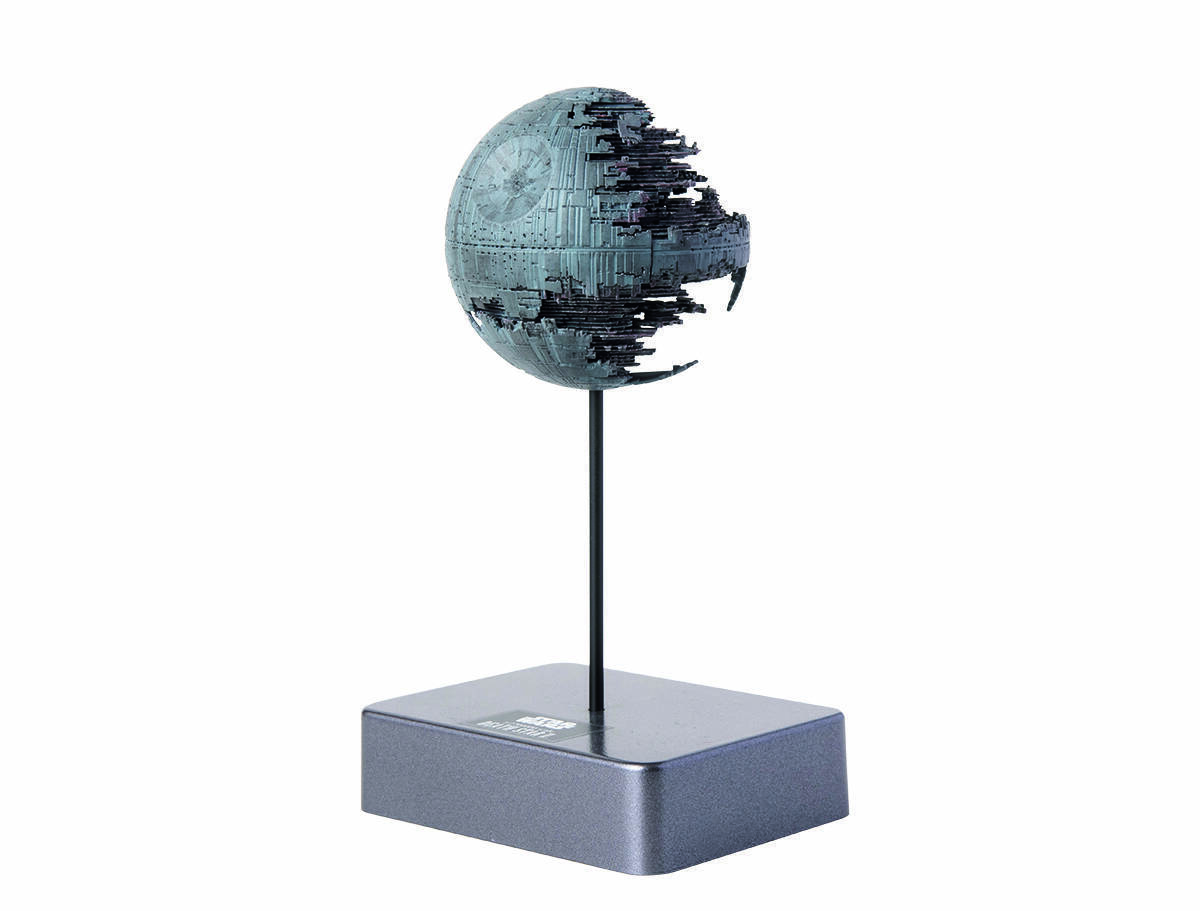 スター・ウォーズに登場するビークルに魅せられたコレクターによるXウイングなどのカスタムコレクション【前編】