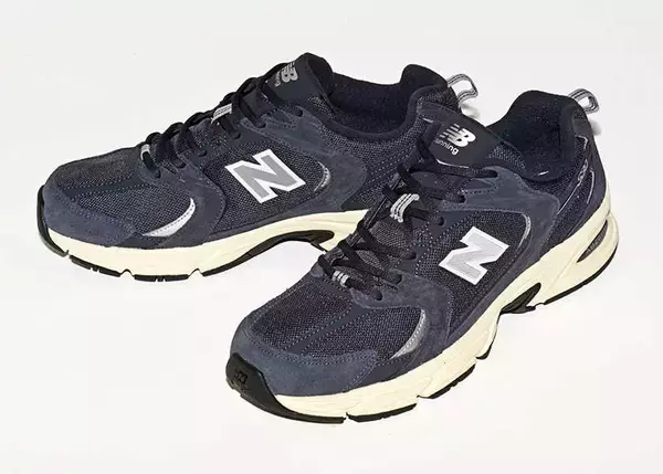 第3弾の『Safari』別注！〈ニューバランス〉“530”が、特別なカラーで登場！