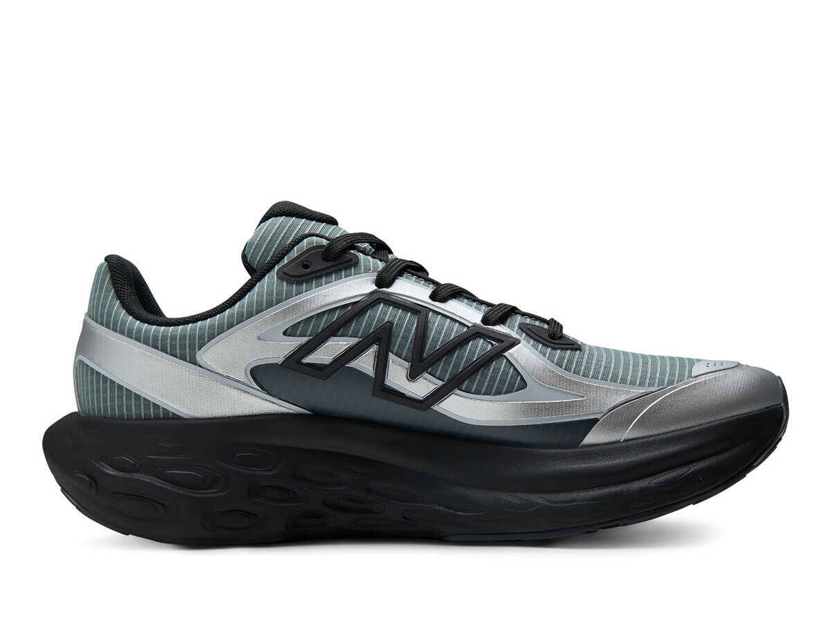 限定店舗と公式オンラインストアでのみ販売する〈ニューバランス〉のコラボスニーカー