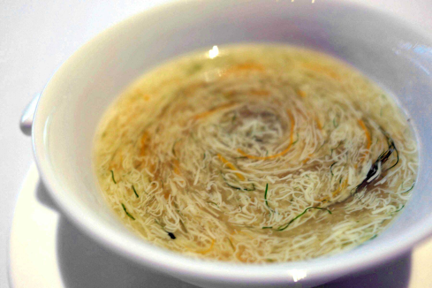 グルメジャーナリスト東龍のホテルグルメで“口福”体験！著名人、美食家も訪れる、特別感と気品のある中華料理