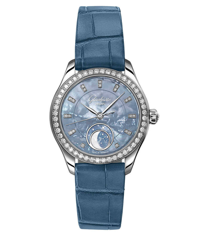 ダイヤ輝くスカイブルー！〈グラスヒュッテ・オリジナル〉の新作は、天空を感じさせる1本