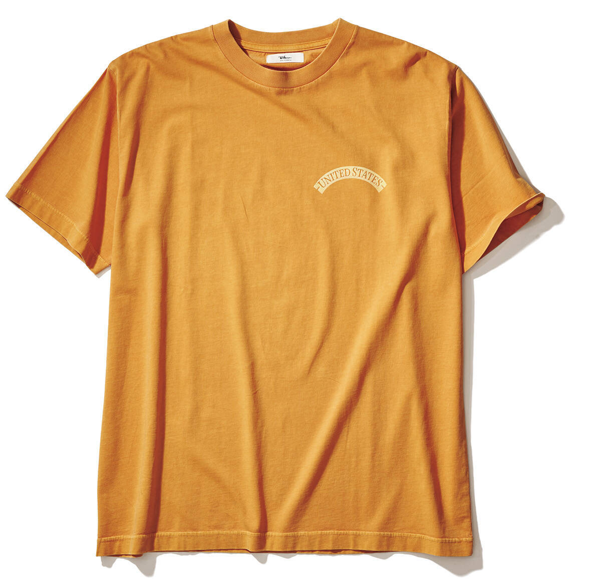 春から夏にかけてのこのシーズンジャケットのインナーになにを合わせる？