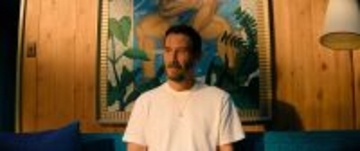 今週末は、この映画に胸アツ！『アウトカム』人気スターが炎上案件を阻止するために謝罪巡り！