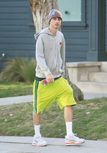 セレブのお洒落スニーカーを探せ！【Vol.2】ティモシー・シャラメのスニーカー十変化！