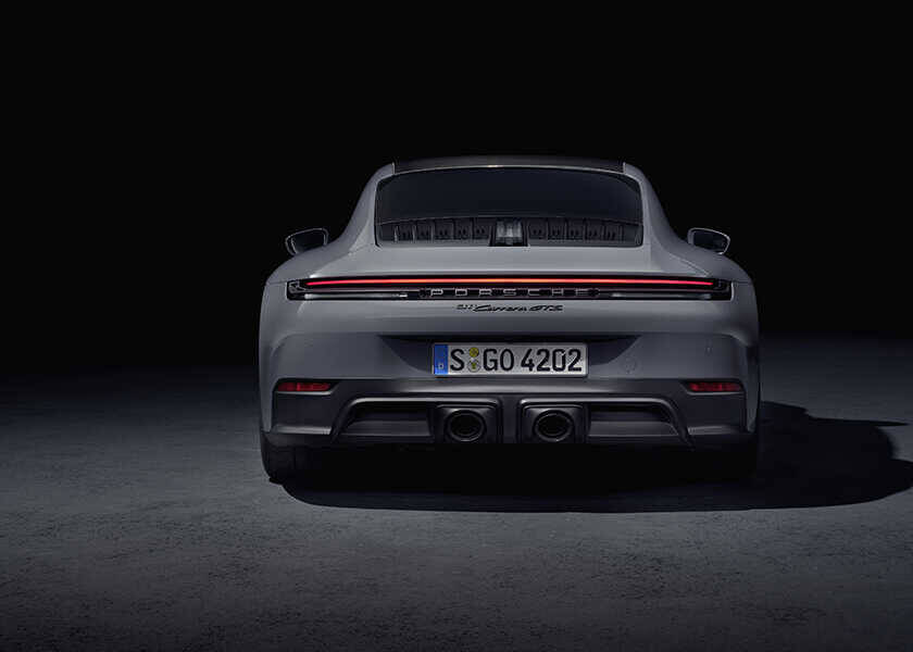 話題のクルマを品定め！一段上のステージへ！〈ポルシェ〉911カレラGTS