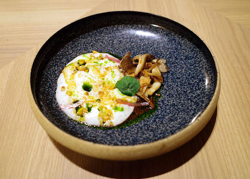 アレが食べたいからこの店へ！白金高輪のビストロノミーで、和やかにフレンチのフルコースを堪能！