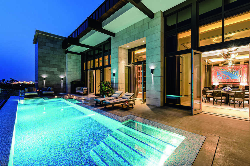 Urban Safari CLOSE-UP BRAND パラダイスシティ＂パラダイスシティ＂を堪能する。