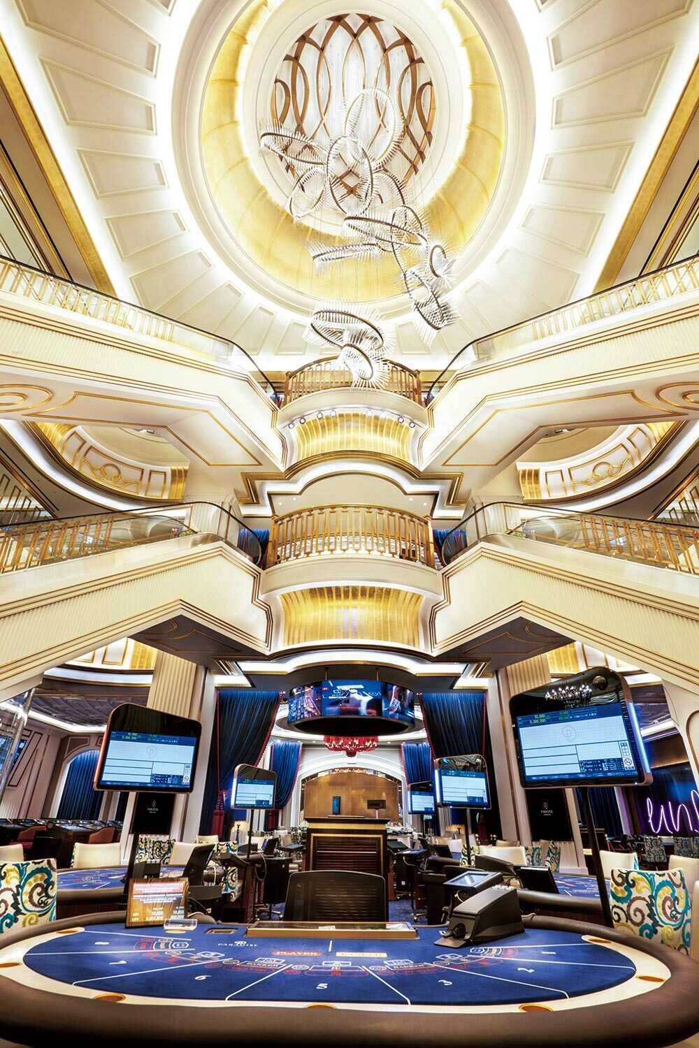 Urban Safari CLOSE-UP BRAND パラダイスシティ＂パラダイスシティ＂を堪能する。