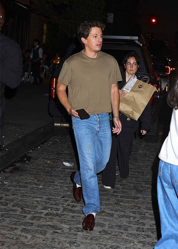 この春デニムに合わせるのは“シワシワ”ローファー　Vol.2