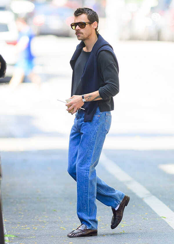 この春デニムに合わせるのは“シワシワ”ローファー　Vol.2