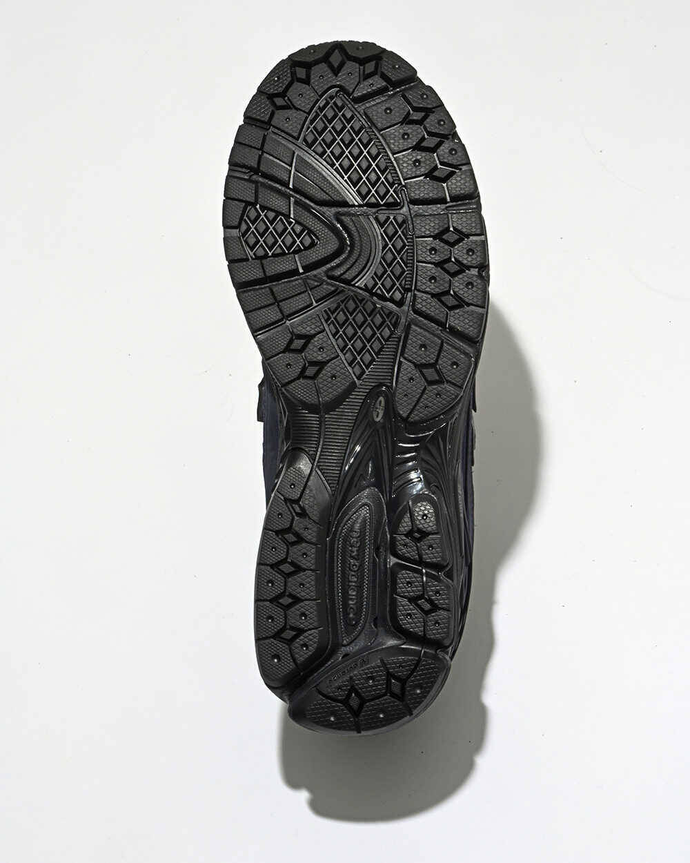 ジョー・ジョナスの〈ニューバランス〉×〈エメ・レオン・ドレ〉RC56【海外セレブの愛用スニーカーとは!?】