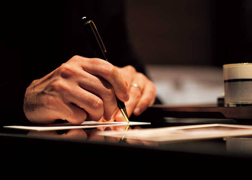 ハートに火をつけて！“書く”を楽しむ静謐なハイティー！