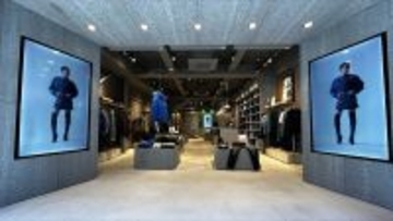 “RAW”の美学を体感する、〈ジースター〉最新コンセプトストアが新宿にオープン！