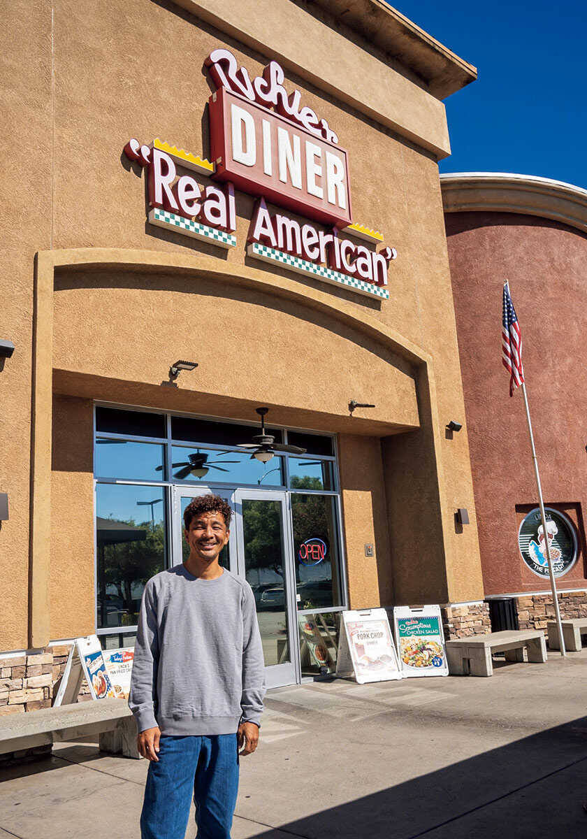 カリフォルニアのビーチタウン巡り！カリフォルニア随一の観光スポット、“サルベーション・マウンテン”を訪れる！