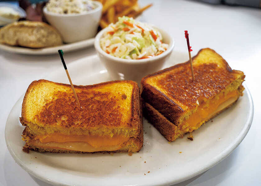 カリフォルニアのビーチタウン巡り！カリフォルニア随一の観光スポット、“サルベーション・マウンテン”を訪れる！