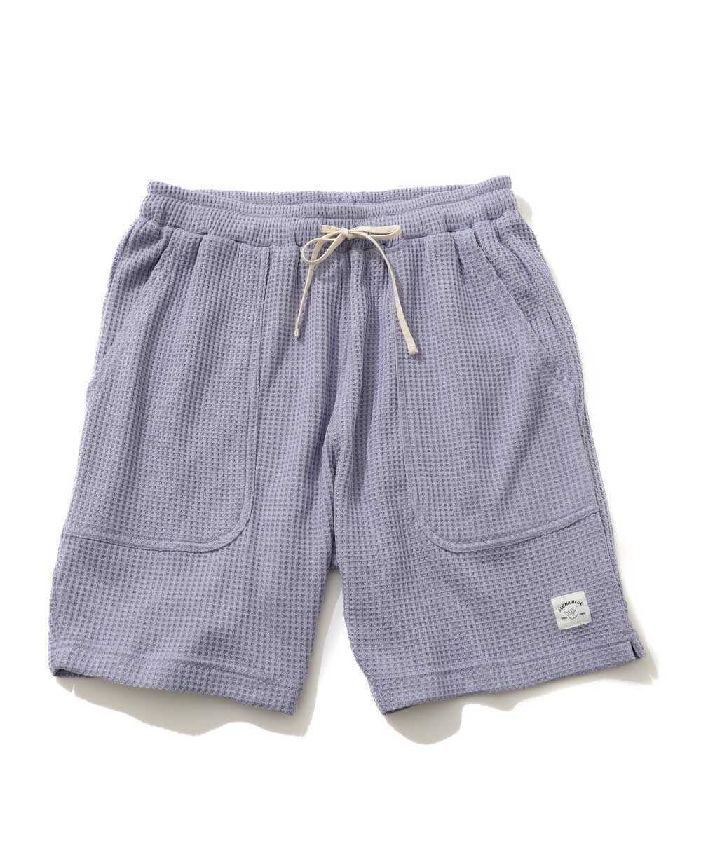 夏にふさわしい名品！ ワッフル素材が心地よい〈アロハブルー〉の軽快ショーツ