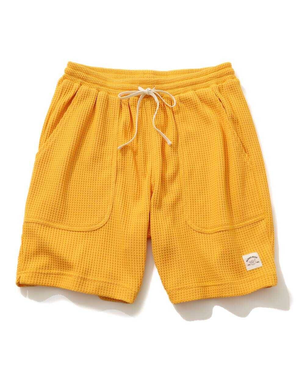 夏にふさわしい名品！ ワッフル素材が心地よい〈アロハブルー〉の軽快ショーツ