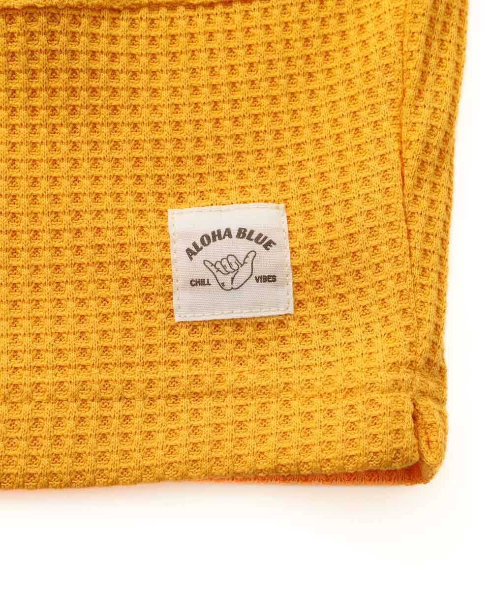 夏にふさわしい名品！ ワッフル素材が心地よい〈アロハブルー〉の軽快ショーツ