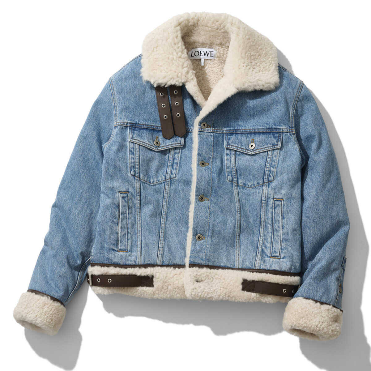 これさえ押さえればコーデが決まる！　流行りの太めデニムに似合う、アウターってどれ？　